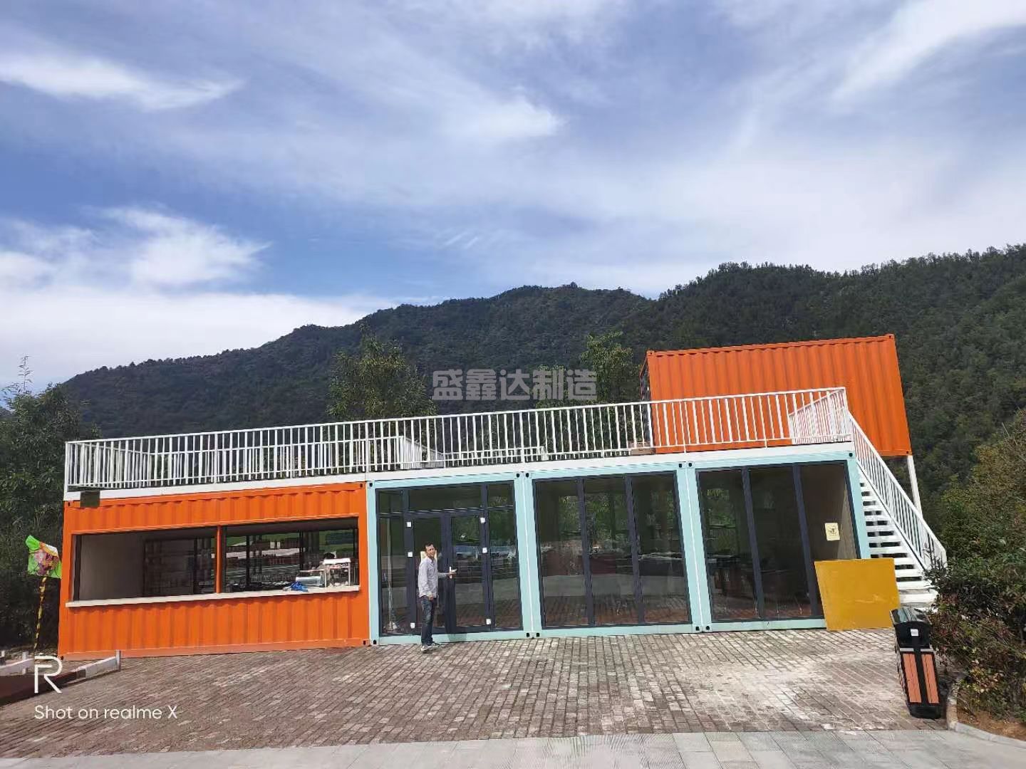 選擇集裝箱時(shí)需要注意的問(wèn)題